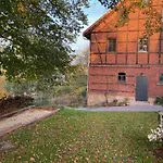 Stall&sterne, In Der Scheune Und Tinyhäuser Hirschfeld (Zwickau)