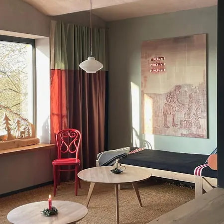 Stall & Sterne, In Der Scheune Und Tinyhaeuser Lejlighed *